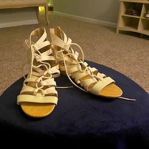 Gladiator sandal, size 9